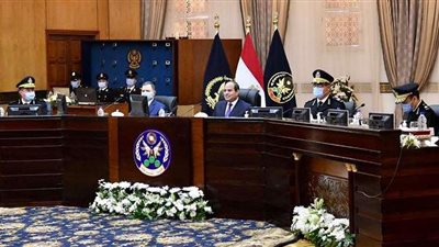 السيسي يشدد على المسئولية الوطنية العظيمة لجهاز الشرطة