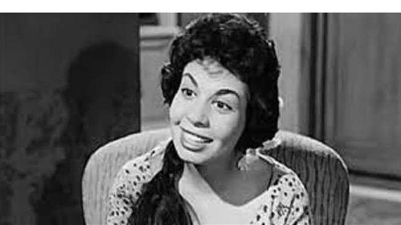 الفنانة خيرية احمد