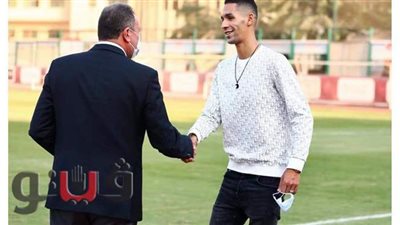 الخطيب يصافح بدر بانون في التتش