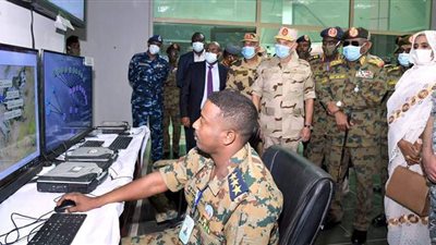 الفريق محمد فريد يشهد المرحلة الرئيسية للتدريب الجوى المصرى السودانى نسور النيل 1