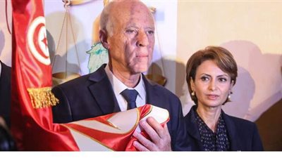 إعادة السيدة الأولى في تونس للعمل في محاكم البلاد الكبرى