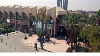 رئيس جامعة حلوان يكشف عدد إصابات كورونا بين الطلاب
