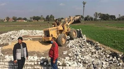 إزالة تعديات بأبوحماد وإحالة المخالفين  للمحاكمة فى الشرقية