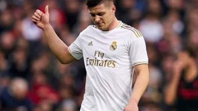 ريال مدريد يعلن إصابة لاعبه لوكا يوفيتش بكورونا