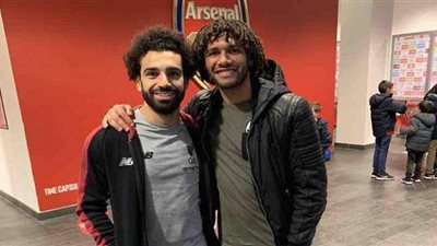 النني برفقة محمد صلاح على طائرة خاصة بعد إصابته بفيروس كورونا | فيديو