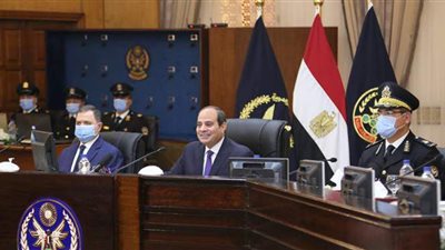 السيسي يحضر اختبار كشف الهيئة للطلبة المتقدمين للالتحاق بكلية الشرطة | فيديو