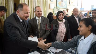 محافظ الفيوم: نظام التعليم الجديد يرتقي بالمنظومة بعيدا عن الحفظ (فيديو)