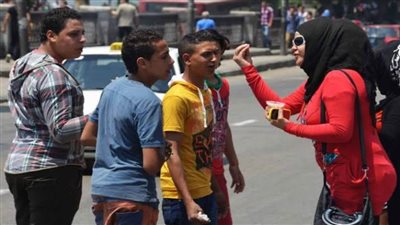 برلماني يطالب بتوعية الفتيات بالاعتدال في الملبس وعدم إثارة الغرائز