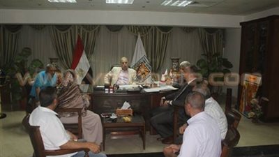 محافظ جنوب سيناء يشدد على سرعة حل مشكلات المياه والصرف الصحي