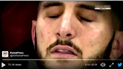 مدافع روما يدخل في نوبة بكاء بعد إقصاء برشلونة (فيديو)