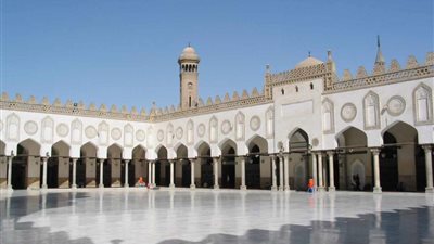 الحكومة: ترميم الجامع الأزهر بتمويل سعودي