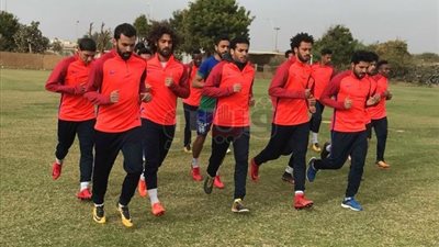 المقاصة يؤدي مرانه بملعب الصداقة استعدادا لموقعة بطل السنغال (صور)