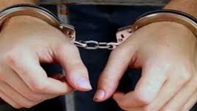 سقوط محاسب هارب من 129 حكما قضائيا مختبئا في دمياط