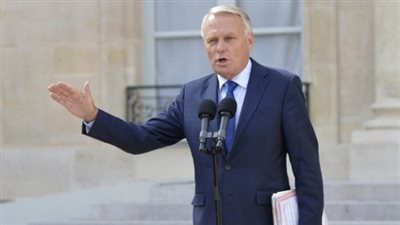 وزير خارجية فرنسا في زلة لسان: صدام حسين يُحاصر حلب