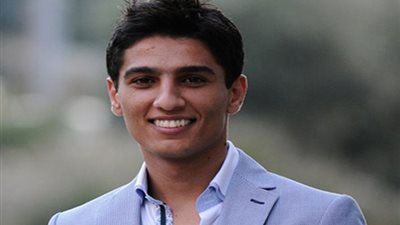 محمد عساف يعتذر لجمهوره بعد وعكته الصحية