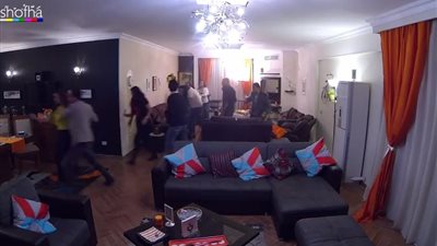 بالفيديو.. لحظة هروب إيناس النجار والاختباء في «الحمام» بـ«المشاغب»