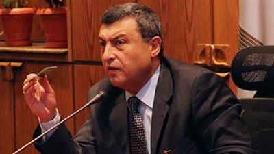 الطاقة الشمسية طوق نجاة مصر من الظلام.. كمال: تنقذ البلاد من خطر عجز الكهرباء.. أسعار البترول في تزايد.. يجب استخدام اللمبات الذكية.. مصر من أكثر الدول تعرضًا لأشعة الشمس