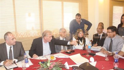 بالصور.. أصحاب الشركات يشيدون بجهود محافظة جنوب سيناء لتذليل العقابات