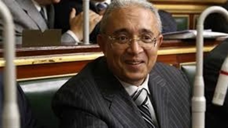  ياسر عمر وكيل لجنة