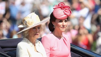 بالصور.. الملكة إليزابيث تكرم ضحايا «جرينفيل» بدقيقة حداد