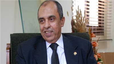 وزير الزراعة يحيل عددا من المسئولين إلى النيابة العامة والإدارية