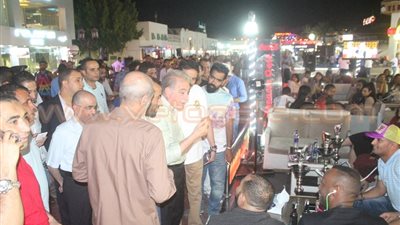 محافظ جنوب سيناء يشيد بتطوير الكافيهات بممشى خليج نعمة