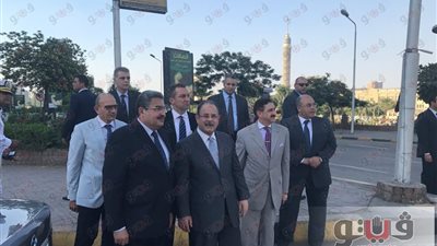 وزير الداخلية يتفقد الخدمات المرورية والأكمنة في شوارع الجيزة