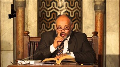 رئيس جامعة الأزهر يبحث موعد الإعلان عن نتيجة التنسيق