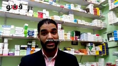 «صيدلية مجانية متكاملة».. مبادرة شاب لمساعدة المرضى الفقراء (فيديو)