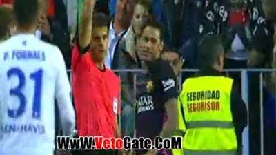 بالفيديو.. طرد نيمار بلقاء برشلونة وملقا