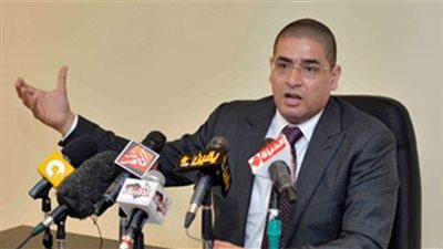 أبو حامد يقدم التحية لروح شهيد الشرطة بكرداسة