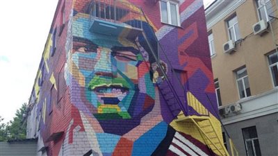 صورة رونالدو تتصدر فندق إقامة الأرجنتين قبل مواجهة فرنسا