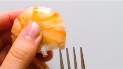 9 طرق غير متوقعة لتقطيع الفاكهة (فيديو)