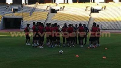 بالصور.. سعد سمير ومحمد نجيب يشاركان بمران الأهلي في برج العرب