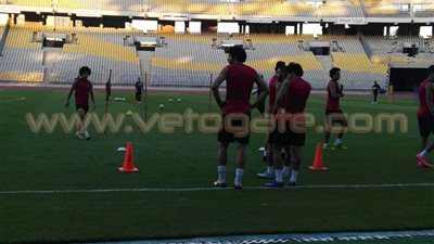 بالصور.. «ليندمان» يجهز نجوم الأهلي لمباراة الوداد المغربى