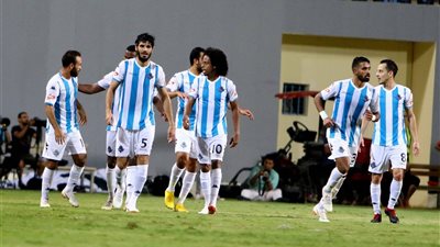 بيراميدز يسجل 3 أهداف في شباك سموحة خلال ربع ساعة