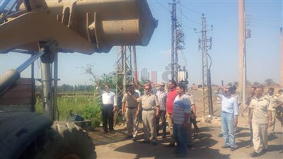 ضبط 15 كافية بدون ترخيص وإزالة تعديات على أملاك الدولة بميت غمر