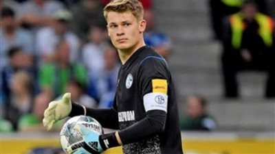 على طريقة نوير.. بايرن يضم حارس شالكة رسميا