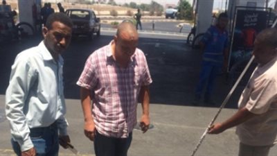 حملات رقابية على محطات المواد البترولية في الغردقة (صور)