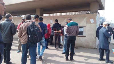 إقبال كثيف على معرض الكتاب اليوم (صور)