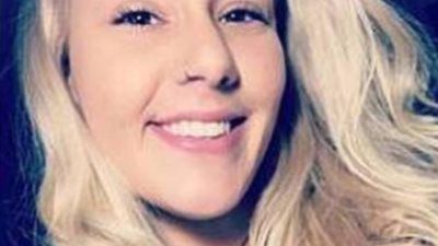 فتاة تتخلص من حيوانها الأليف في مرحاض طائرة (صور)