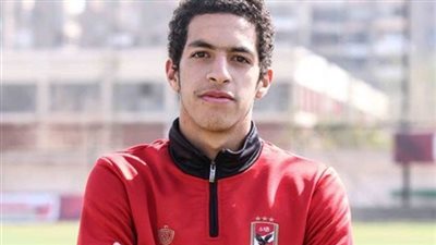 مصطفى شوبير ينتظم في مران الأهلي الجماعي بإسبانيا