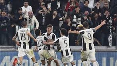 يوفنتوس يقترب من إنهاء صفقتي فيدال وجوميز