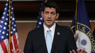 الكونجرس يقر مساعدات لتخفيف آثار إعصار تكساس بطلب من إدارة ترامب