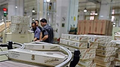 ضبط 1000 علبة سجائر كليوبترا مخبأة بمحل في بورسعيد