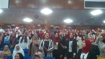 على أنغام «يا أحلى اسم في الوجود».. آداب بنها تحتفل بحصولها على الجودة