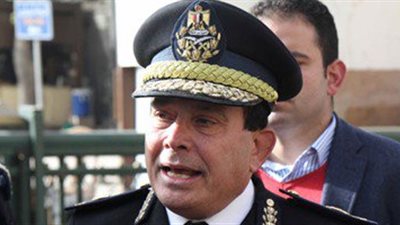 حكمدار القاهرة يصل سينما مترو لتأمين احتفال صافيناز بفيلمها