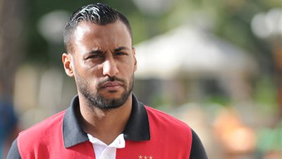 عاشور يشارك أكاديمية الأهلي بالكويت الاحتفال بذكرى تأسيسها