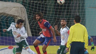 المصري يتقدم على بتروجت بهدف في الشوط الأول