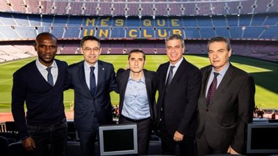 فالفيردي: سعيد بتجديد عقدي مع برشلونة